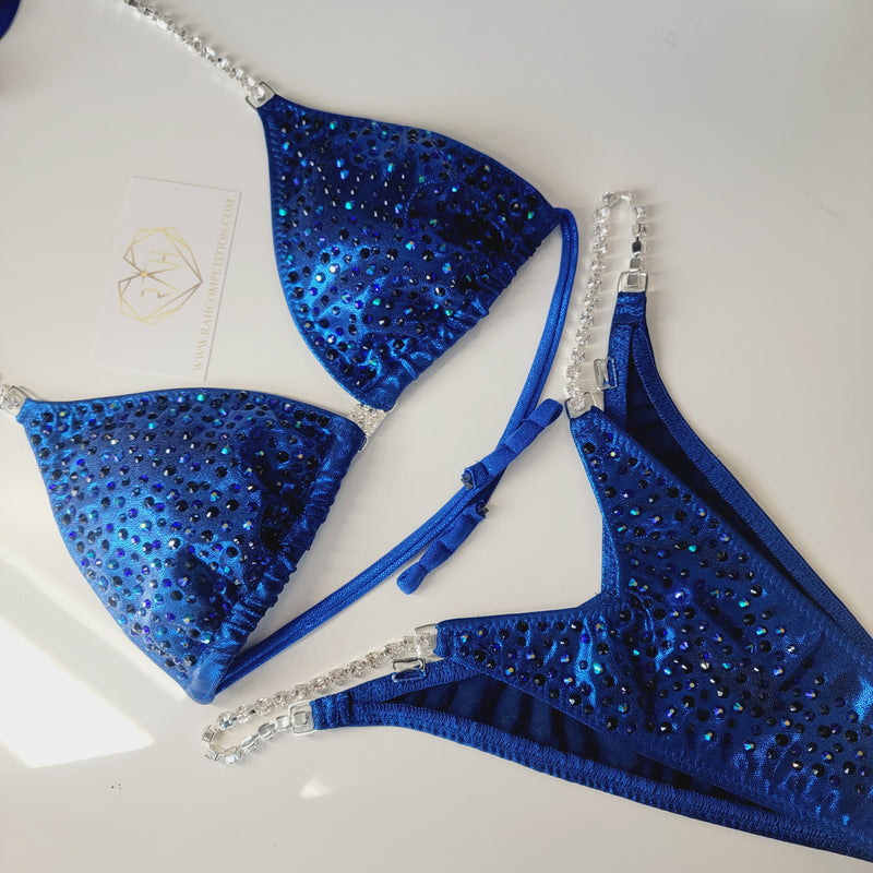 Navy blue figure medium scatter