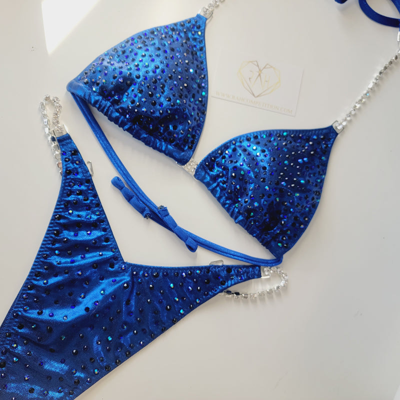 Navy blue figure medium scatter