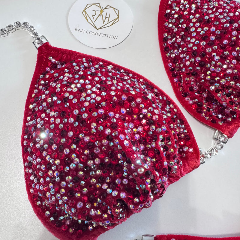 Velvet Red ab Competition Bikini
