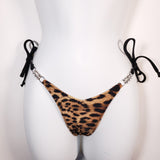 Wellness Classic Cheetah Posing suit