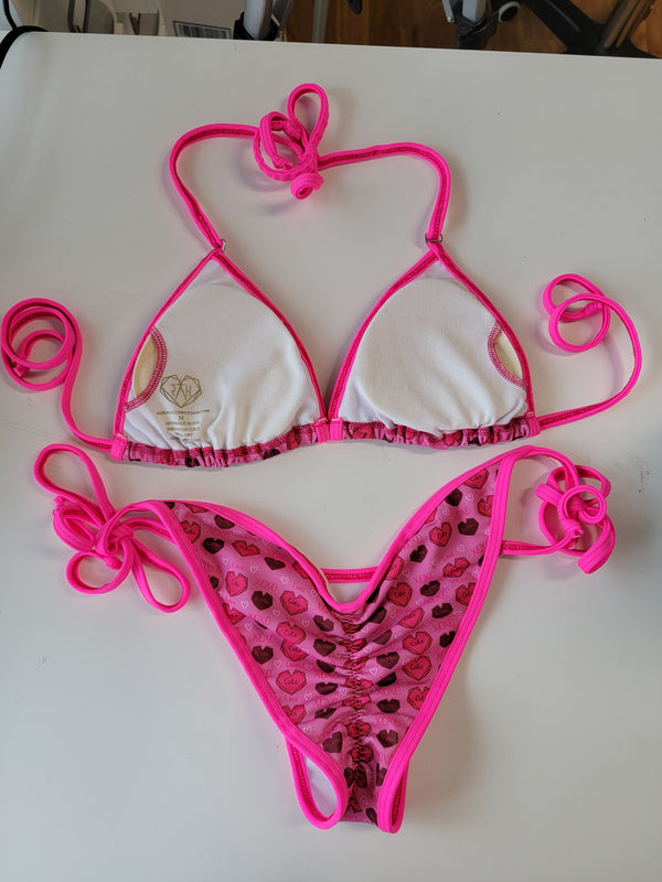 Valentine Posing suit, bikini