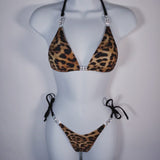 Wellness Classic Cheetah Posing suit